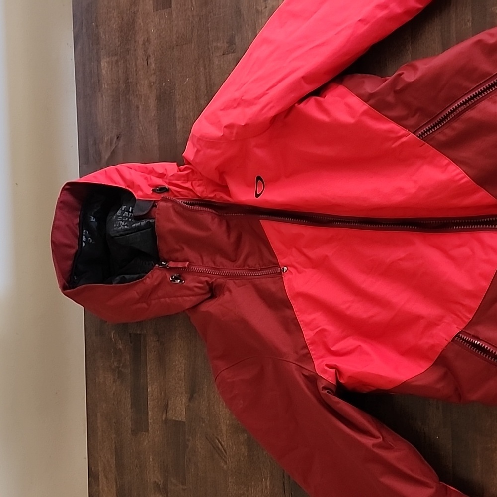 Womens small Oakley snowboard jacket